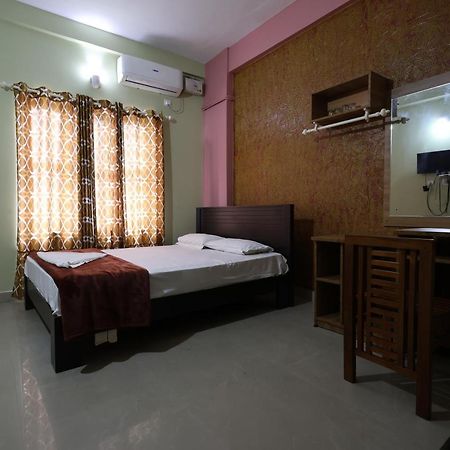 Wayanad Regal Residency Hotel Kalpetta Bagian luar foto