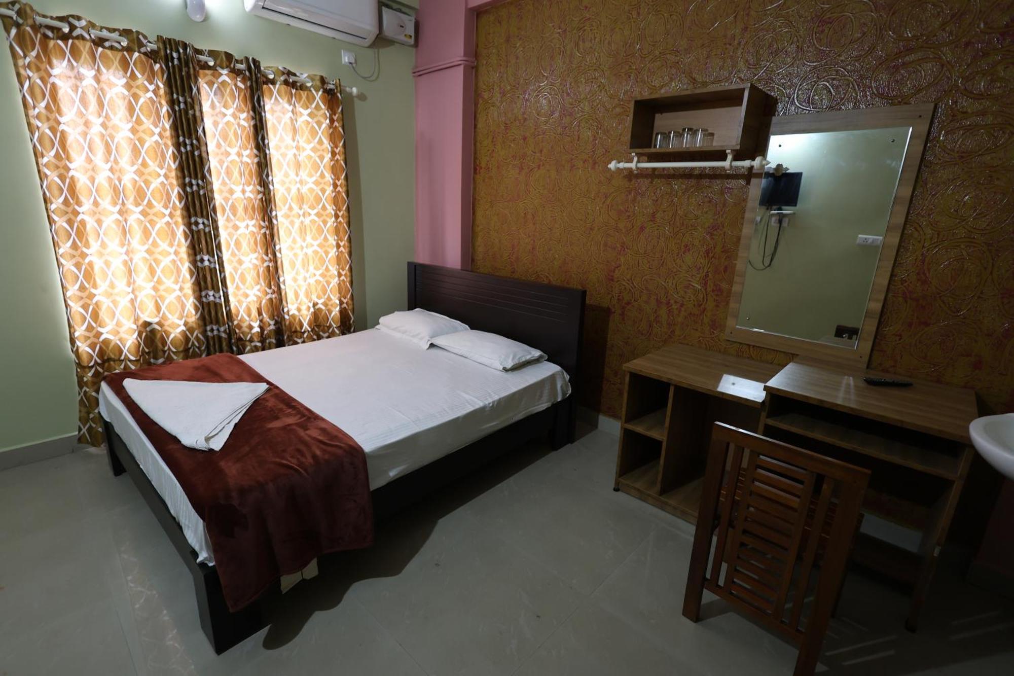 Wayanad Regal Residency Hotel Kalpetta Bagian luar foto